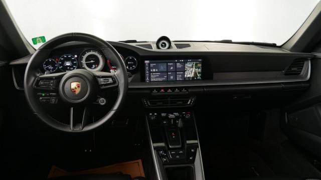 Porsche 911 image 7