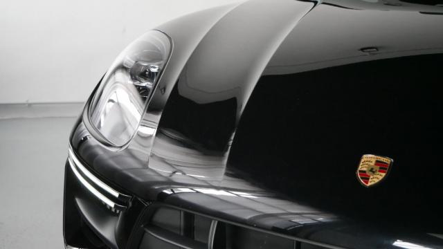 Porsche Macan image 3