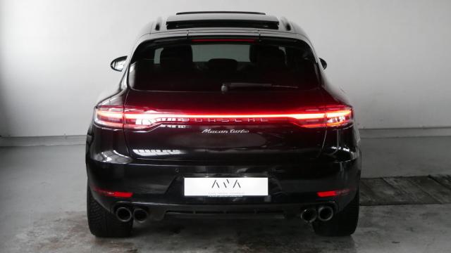 Porsche Macan image 9