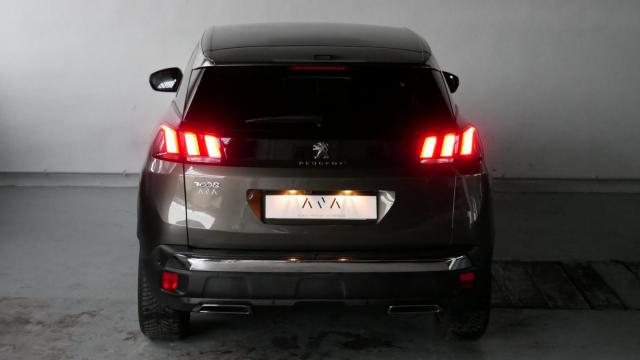 Peugeot 3008 image 2
