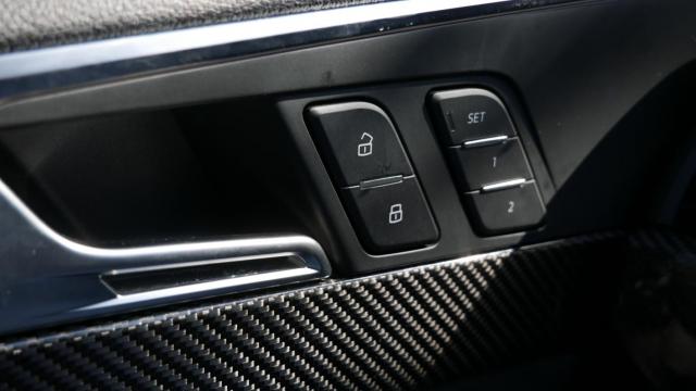 Audi Rs4 image 9
