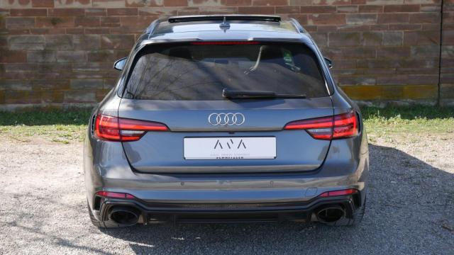 Audi Rs4 image 6