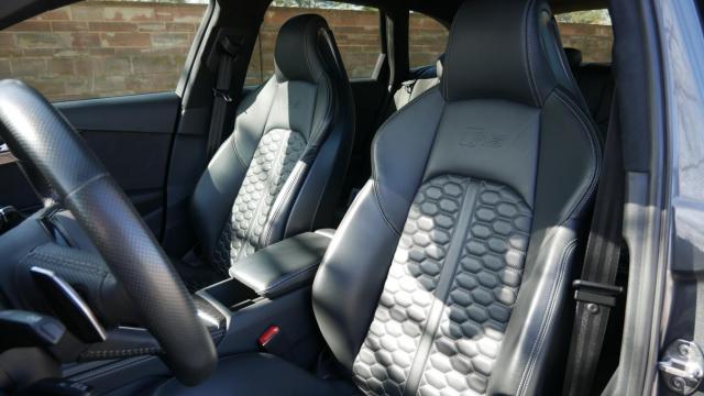 Audi Rs4 image 5