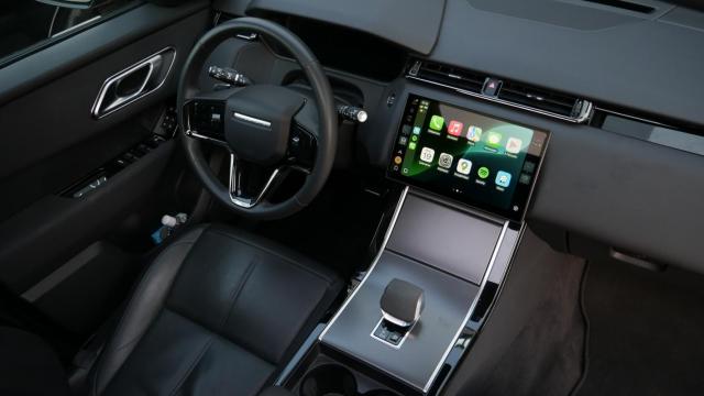 Land Rover Range Rover Velar image 6