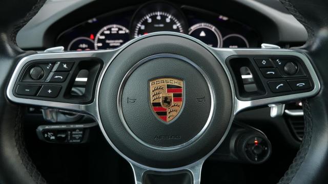 Porsche Cayenne image 8