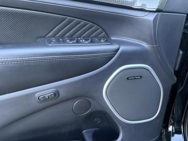 Jeep Grand Cherokee image 6