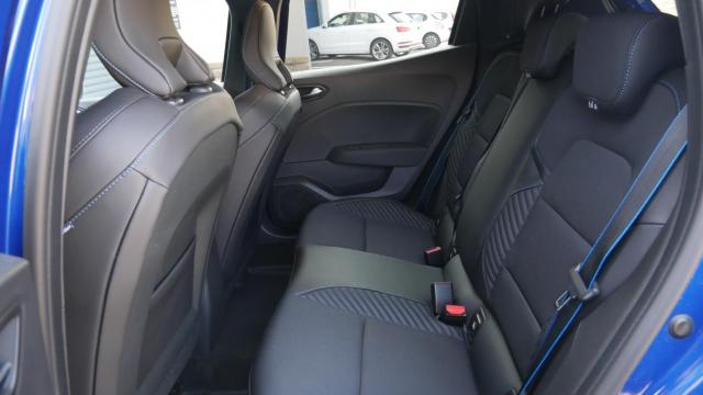 Renault Clio image 8