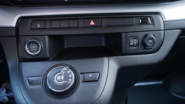 Peugeot Expert image 2