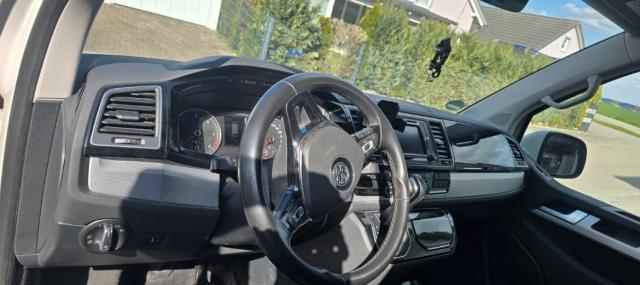 Volkswagen Multivan image 5