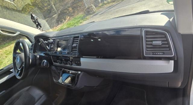 Volkswagen Multivan image 7
