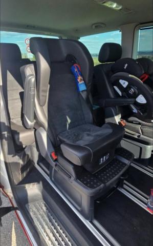 Volkswagen Multivan image 1