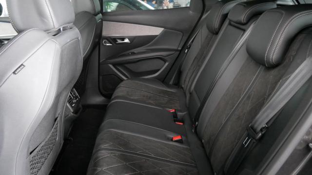 Peugeot 3008 image 2