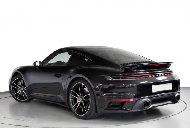 Porsche 911 image 9