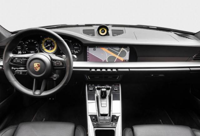 Porsche 911 image 3