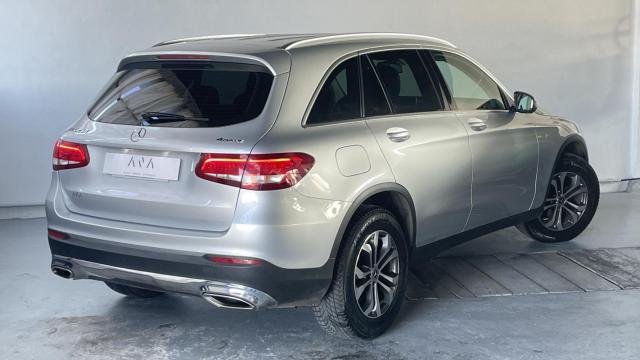 Mercedes Benz Glc image 8