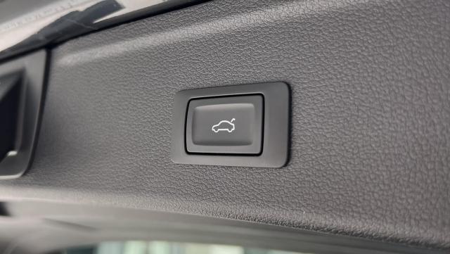 Audi A4 Avant image 2