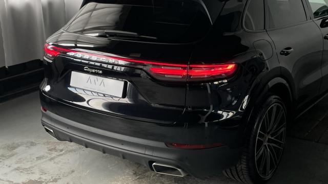 Porsche Cayenne image 1