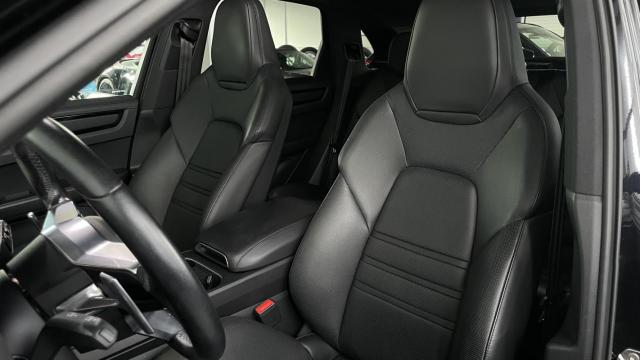Porsche Cayenne image 4