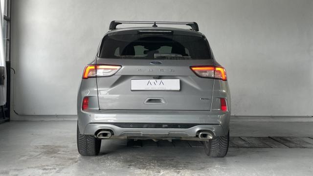 Ford Kuga image 7