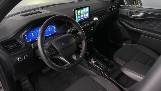 Ford Kuga image 5