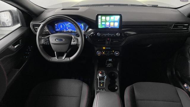 Ford Kuga image 3