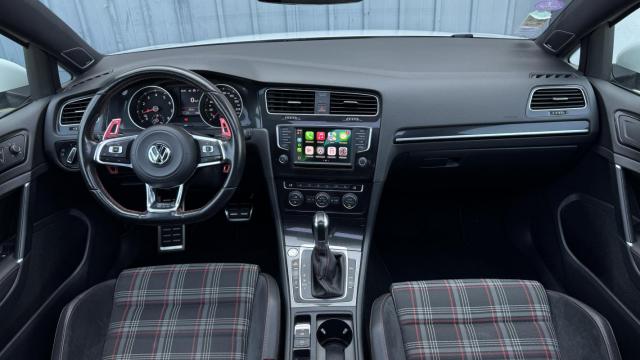 Volkswagen Golf image 2