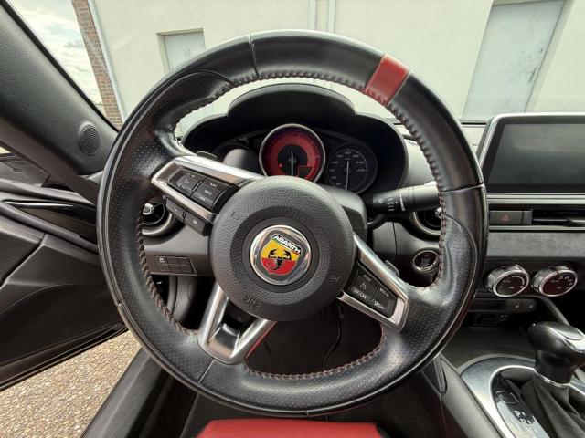 Fiat 124 Spider image 5