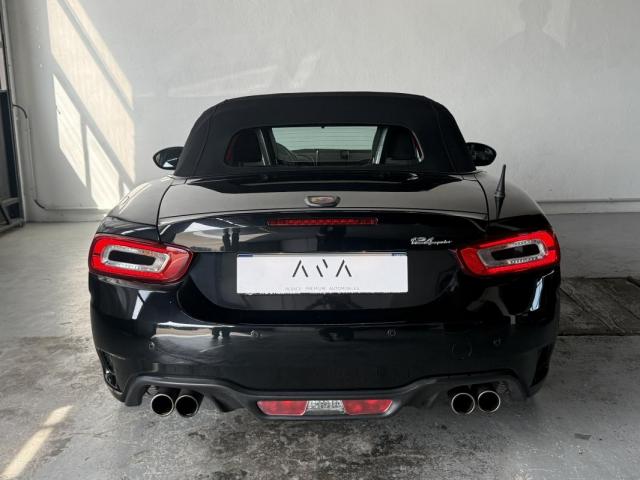 Fiat 124 Spider image 8