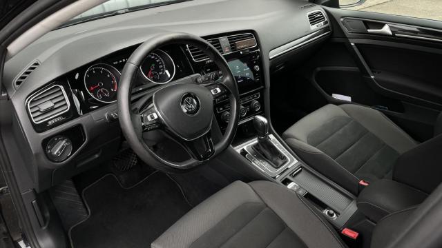 Volkswagen Golf image 5