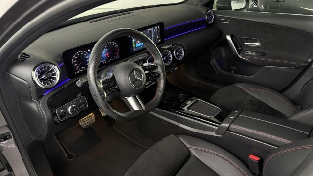 Mercedes Benz A 200 image 7
