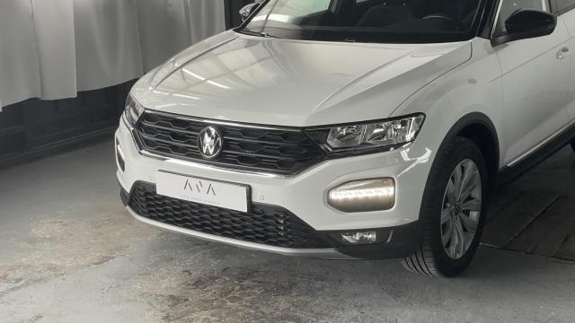 Volkswagen T-Roc image 2