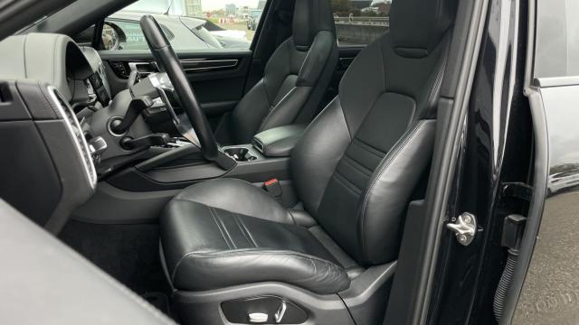Porsche Cayenne image 8