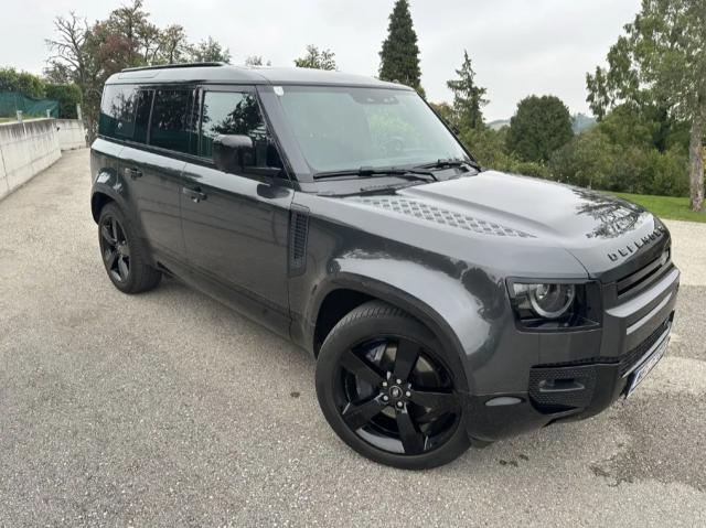 Land Rover Defender 110 image 1