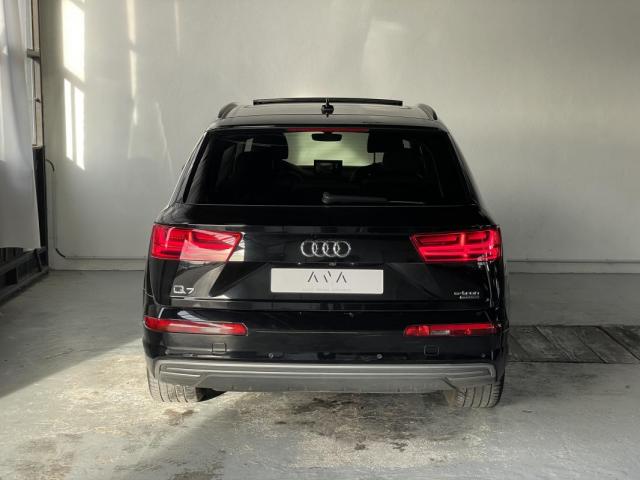 Audi Q7 image 9