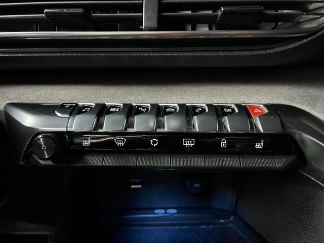 Peugeot 3008 image 9