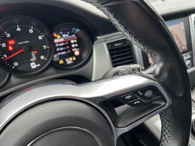 Porsche Macan image 2