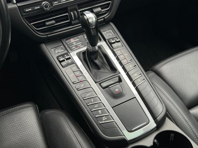 Porsche Macan image 7