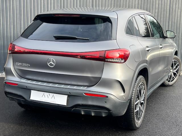 Mercedes Benz Eqa image 5