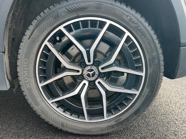 Mercedes Benz Eqa image 3