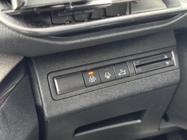 Peugeot 3008 image 7