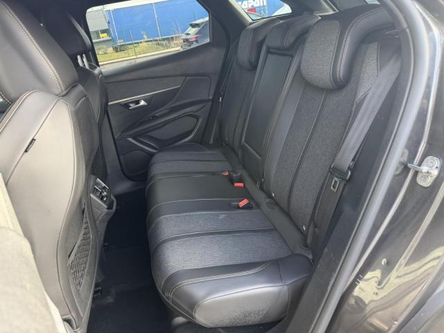 Peugeot 3008 image 2