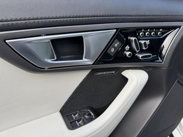 Jaguar F-Type image 7