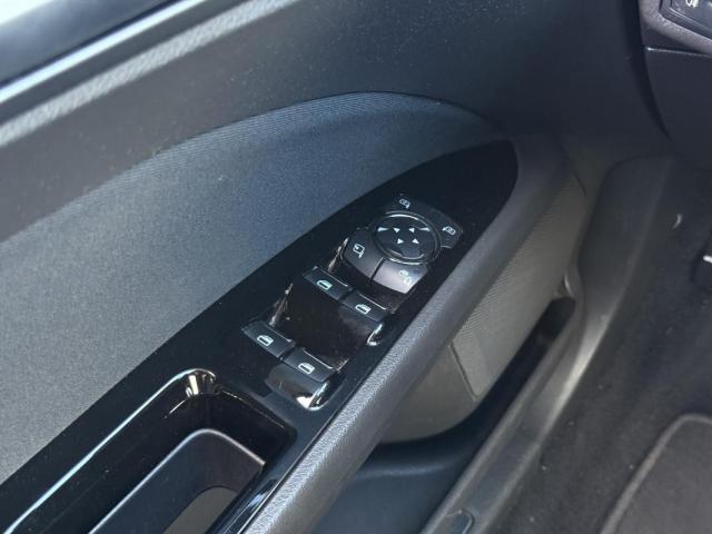 Ford Mondeo image 5