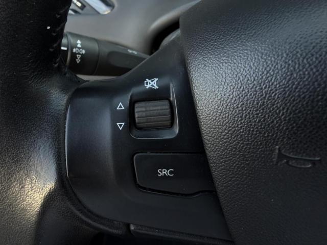 Peugeot 208 image 4