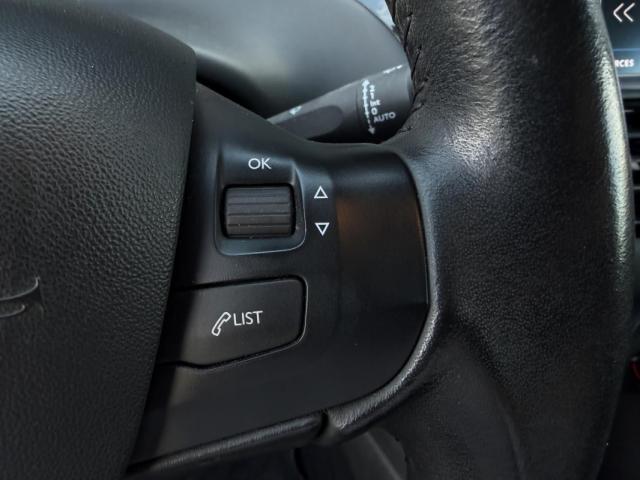 Peugeot 208 image 7