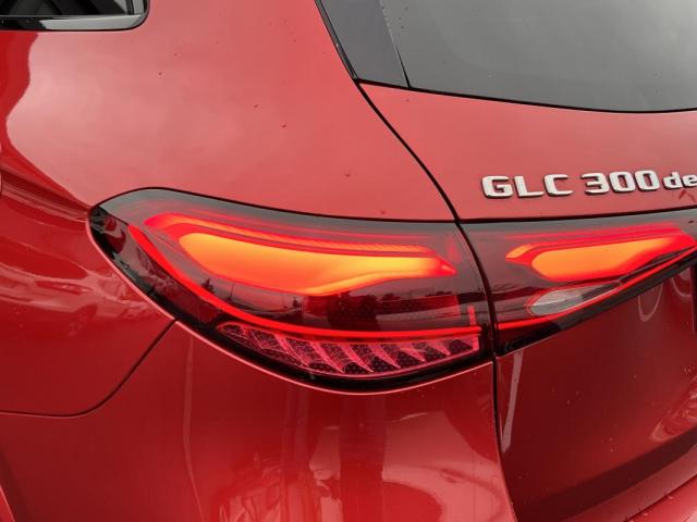 Mercedes Benz Glc image 8