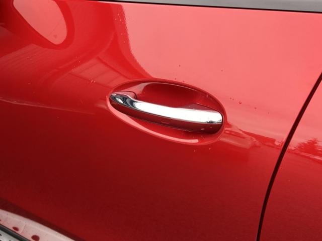 Mercedes Benz Glc image 4