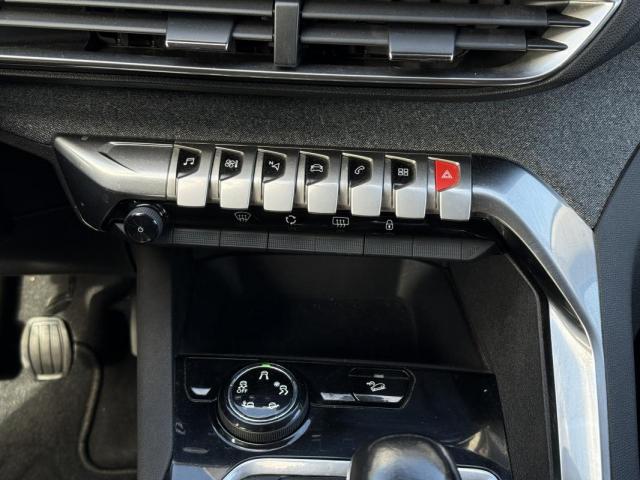 Peugeot 3008 image 9