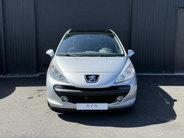 Peugeot 207 image 6