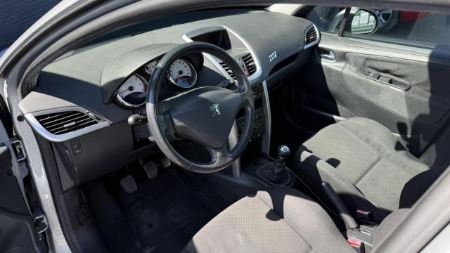 Peugeot 207 image 5